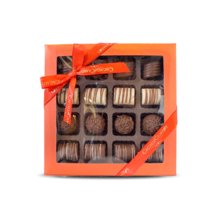 Bombom de chocolate com creme de avelã